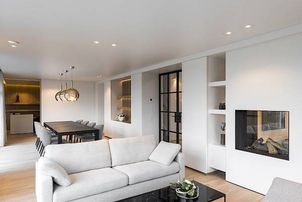 Barrisol uitneembaar & afwasbaar spanplafond in vergaderruimte 